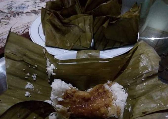 Resep Kue Putu Bungkus Daun Pisang Oleh Salma Kitchen 🌺 Cookpad 4216