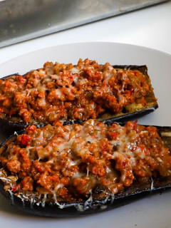 Una foto de Berenjenas rellenas de aprovechamiento 🍆🌿