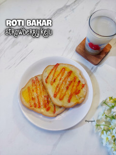 Foto resep Roti Bakar Strawberry Keju