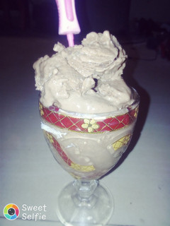 A picture of Homemade chocolate ice-cream🍦.