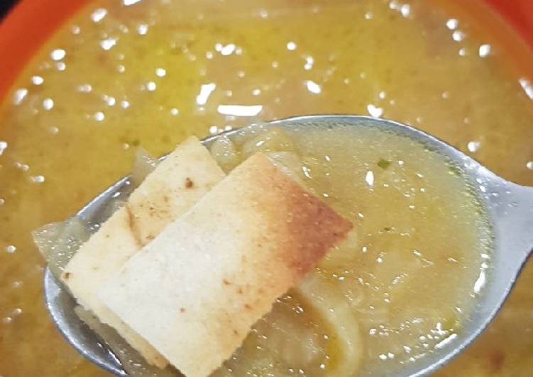 شوربه البصل