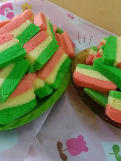 Foto resep Bolu Kukus Pelangi