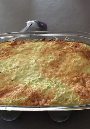 Une photo de Gratin de courgettes au riz et gruyère