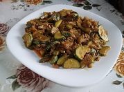 Une photo de courgettes poêlée