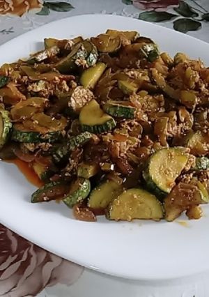 Une photo de Poêlée de Courgettes et Poivrons