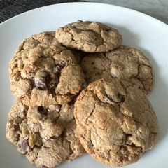 A picture of $250 Cookies.