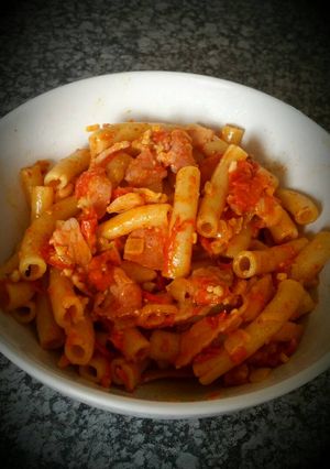 A picture of Roasted Tomato and Bacon Pasta.