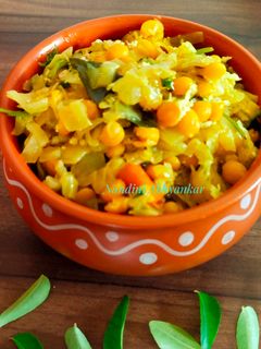 कोबीची भाजी (kobichi bhaji recipe in marathi) रेसिपी चे मुख्य फोटो