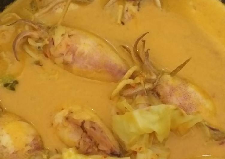 Gulai Cumi Tahu Telur