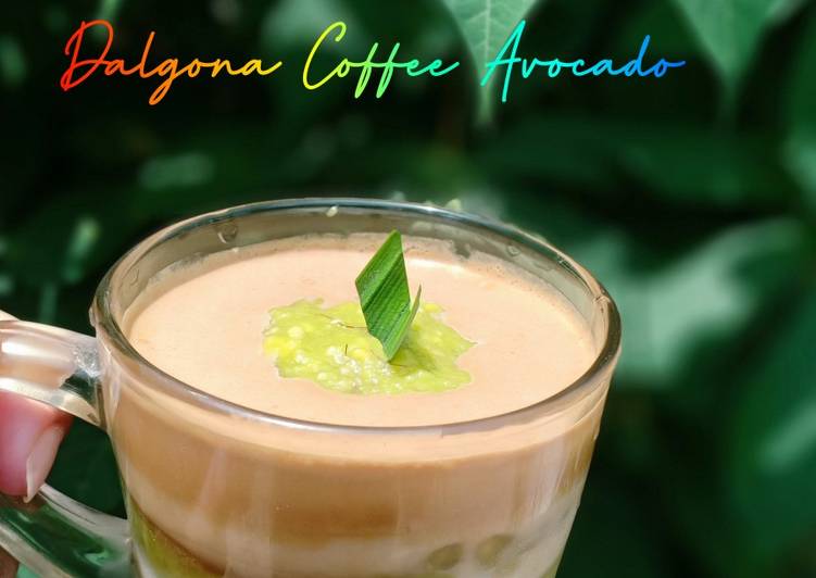 Dalgona Coffee Avocado