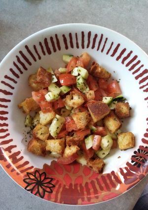 A picture of Tuscan Panzanella with Crunchy Bread.