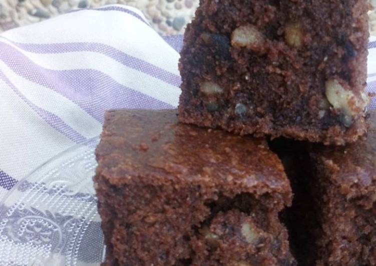 Bizcocho de chocolate y nueces