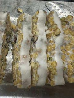 Hình của món Tempeh đậu gà & đậu Hà Lan.