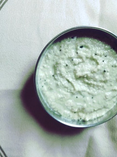 नारियल की चटनी (Nariyal ki chutney recipe in Hindi) रेसिपी मुख्य फोटो