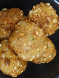 साबूदाना वड़ा (Sabudana vada recipe in hindi) रेसिपी मुख्य फोटो