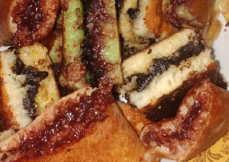 Martabak manis teflon empuk anti gosong tanpa pelapis