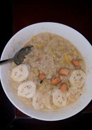 Hình của món 🥣🍌Cháo yến mạch khoai lang chuối (eatclean)🍠.