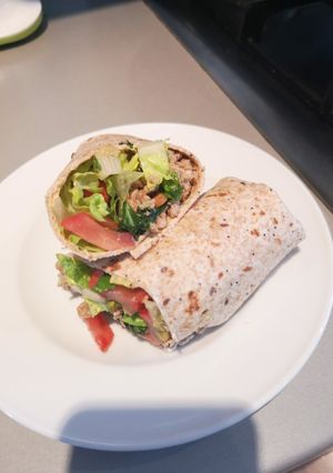 A picture of Asian style pork wrap.
