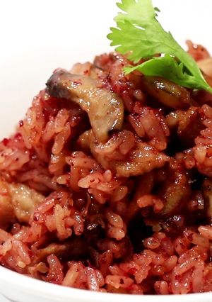 匠弄。紅麴油飯 Glutinous Oil Rice with Fermented Red Rice Paste Recipes 的食譜成品照片
