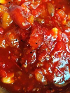 টমেটো খেজুর আমসত্ত্ব চাটনি(tomato aamsatwo khejurer chutney recipe in Bengali) রেসিপির প্রধান ছবি