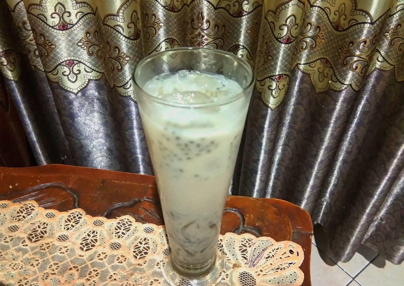 Es cincau susu gula merah