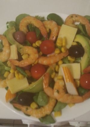 Une photo de Salade d'avocat et crevettes