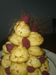 Una foto de Masa choux - Croquembouche