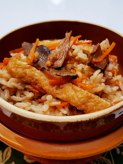 日式松茸炊飯(電子鍋料理) 的食譜成品照片