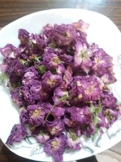 عکسی از دستور خشک کردن گل محمدی