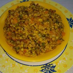 A picture of Veg masala sprout moong & oats khichdi.