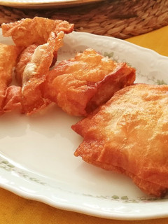 Una foto de Wonton de pollo