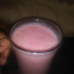 A picture of Lady A's Berry Berry Smoothie.
