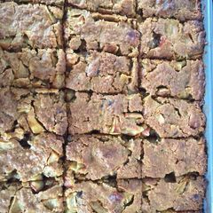 A picture of Fruity Flapjack.