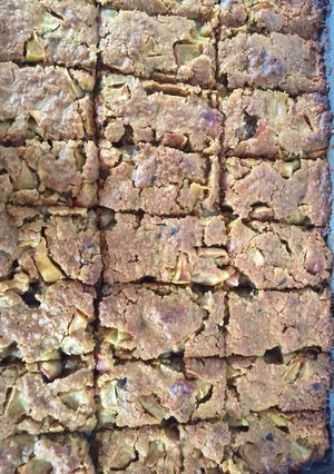 A picture of Fruity Flapjack.