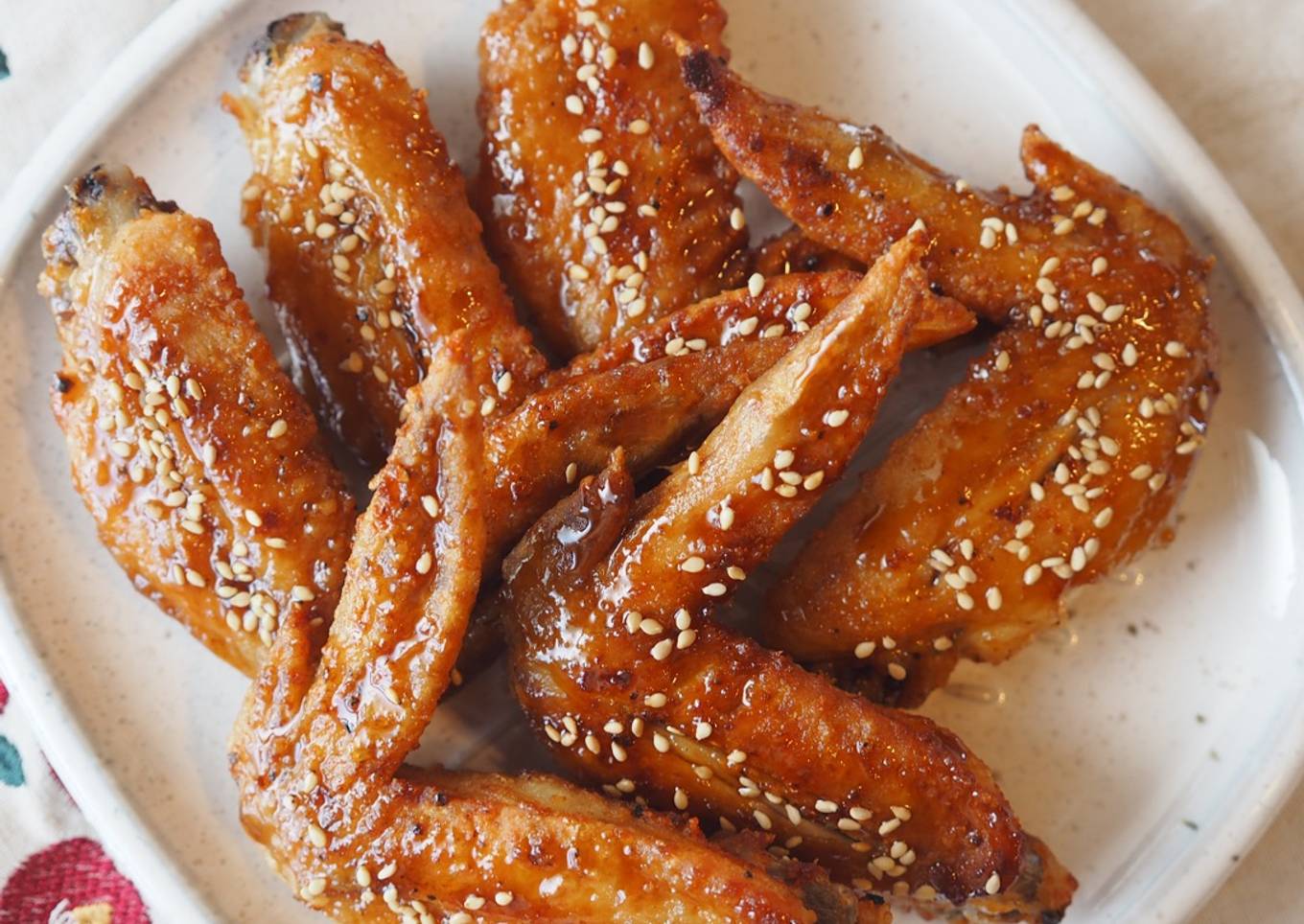 Alitas de pollo Tebasaki (手羽先揚げ)