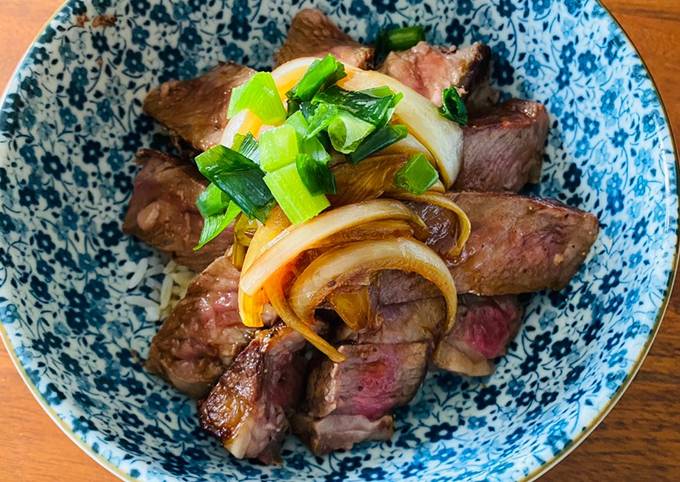 Steps to Make Super Quick Homemade Japanese Steak Rice Bowl