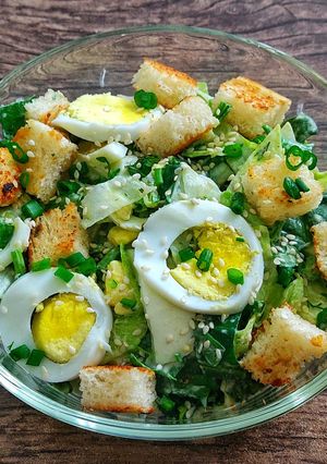 عکسی از دستور سالاد تخم‌مرغ و اسفناج