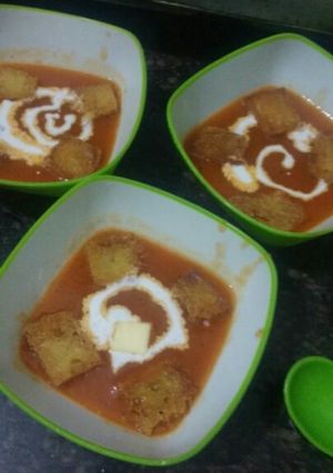A picture of Tomato soup.