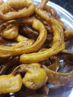 ஈஸி ஆனியன் ரிங்க்ஸ் (Easy onion rings Recipe in Tamil) செய்முறை முக்கிய புகைப்படம்