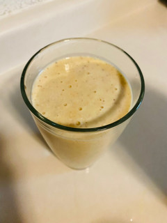 A picture of Banana smoothie.