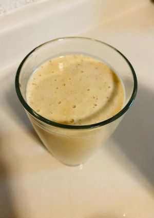 A picture of Banana smoothie.