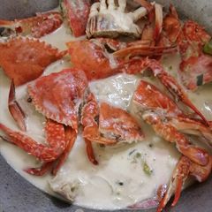 A picture of Creamy Crab.