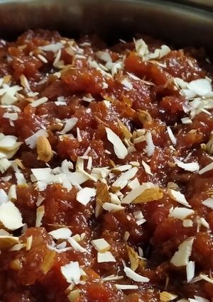 હલવો(Halwa Recipe in Gujarati) રેસીપી મુખ્ય ફોટો