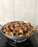 Gà Kho Sả Ớt Kiểu Huế