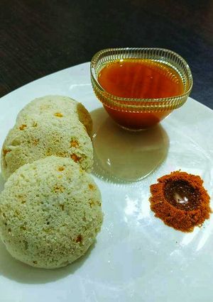 A picture of Masala idly.
