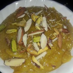 A picture of Creamy moong dal halwa.