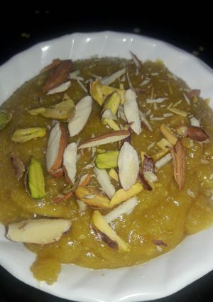 A picture of Creamy moong dal halwa.