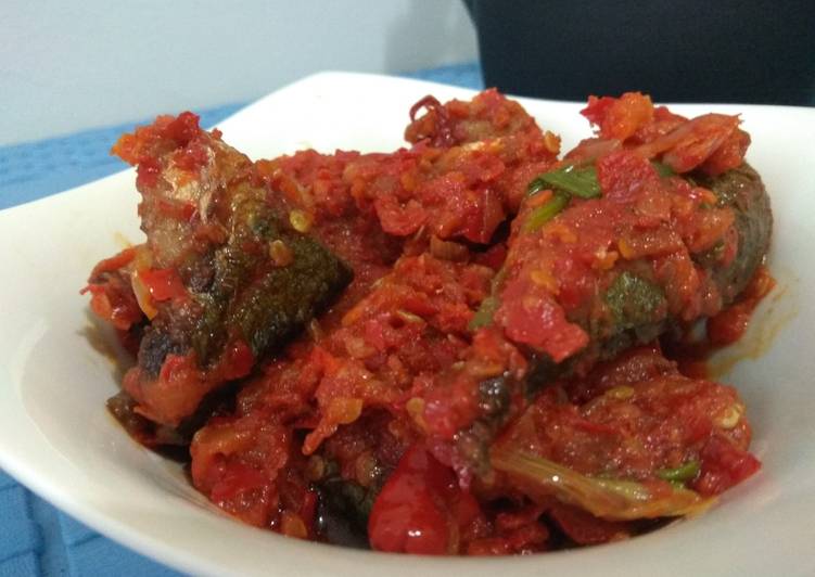 Cara membuat Ikan Balado Jomblo legit