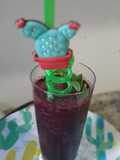 Jugo de berries y mentas