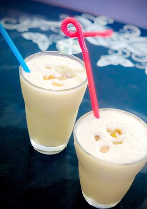 A picture of Apple milkshake.